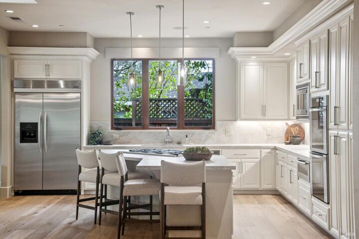 Property Photo:  548 Fairway Drive  CA 94949 