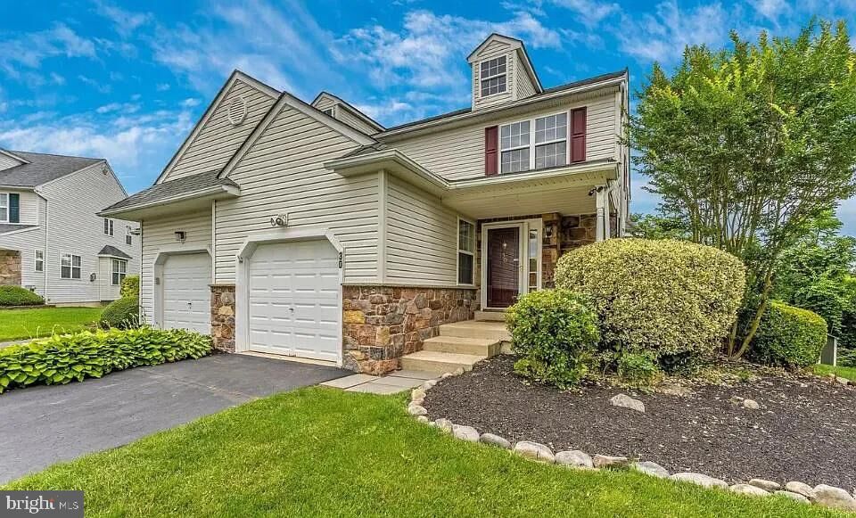 Property Photo:  30 Steeplechase Circle  PA 19014 