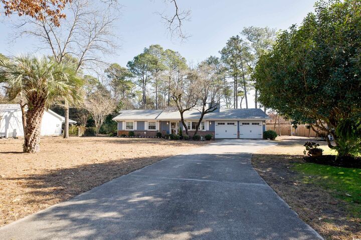 Property Photo:  5 Fairway Ct.  NC 28467 