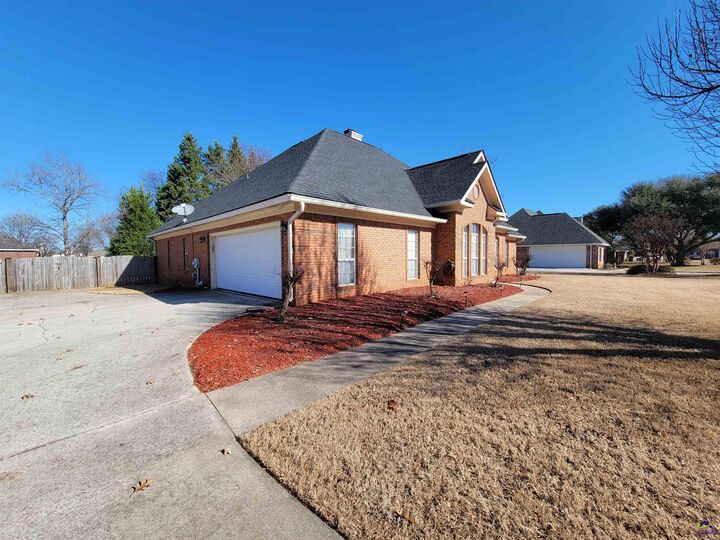 Property Photo:  206 Rhett Drive  GA 31088-2546 