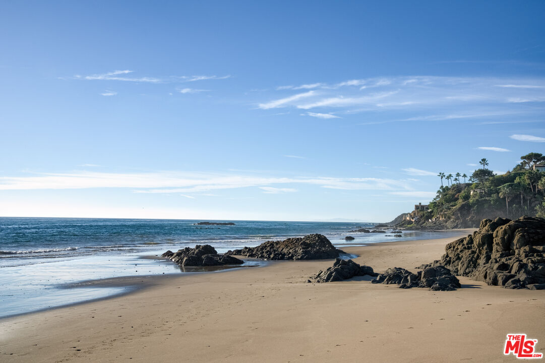 Property Photo:  33386 Pacific Coast Highway  CA 90265 