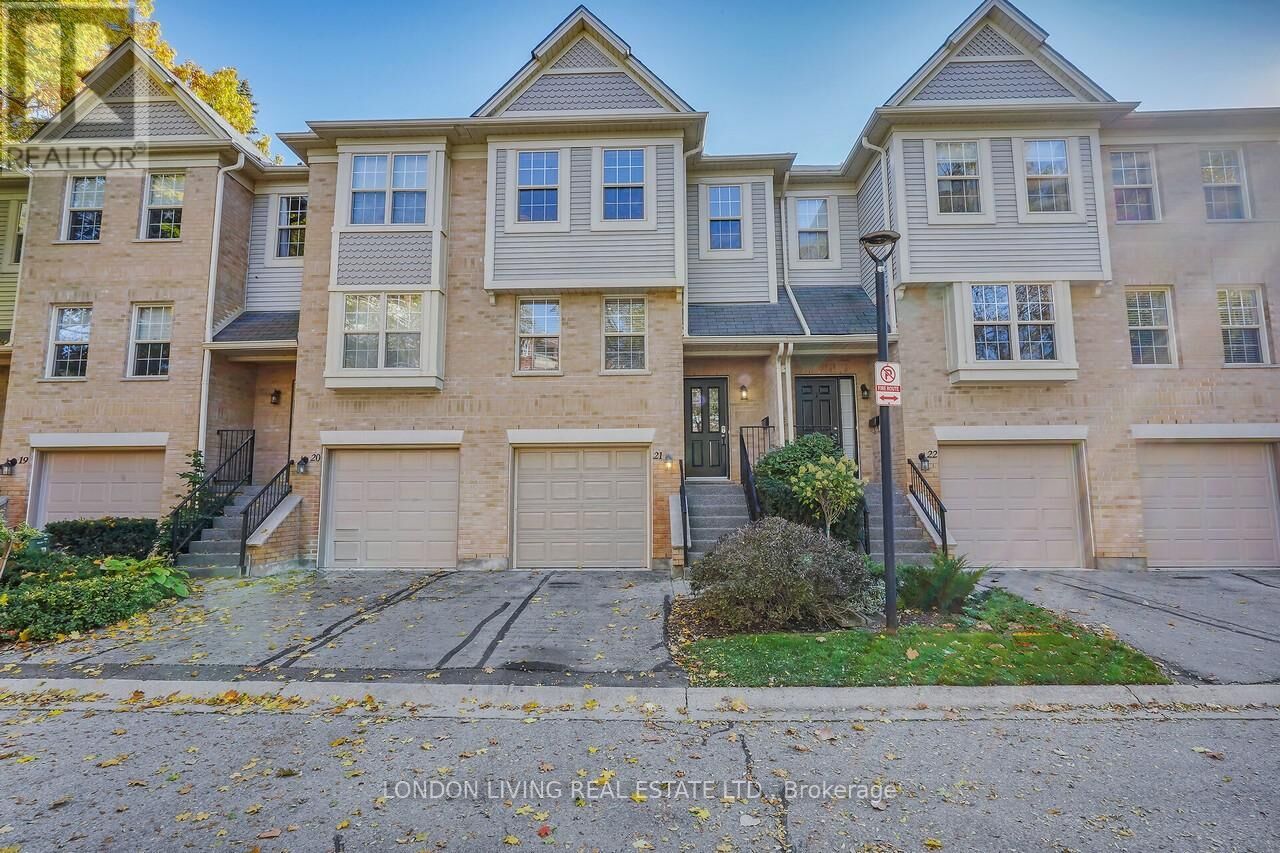 Property Photo:  30 Grand Avenue 21  ON N6C 1K8 