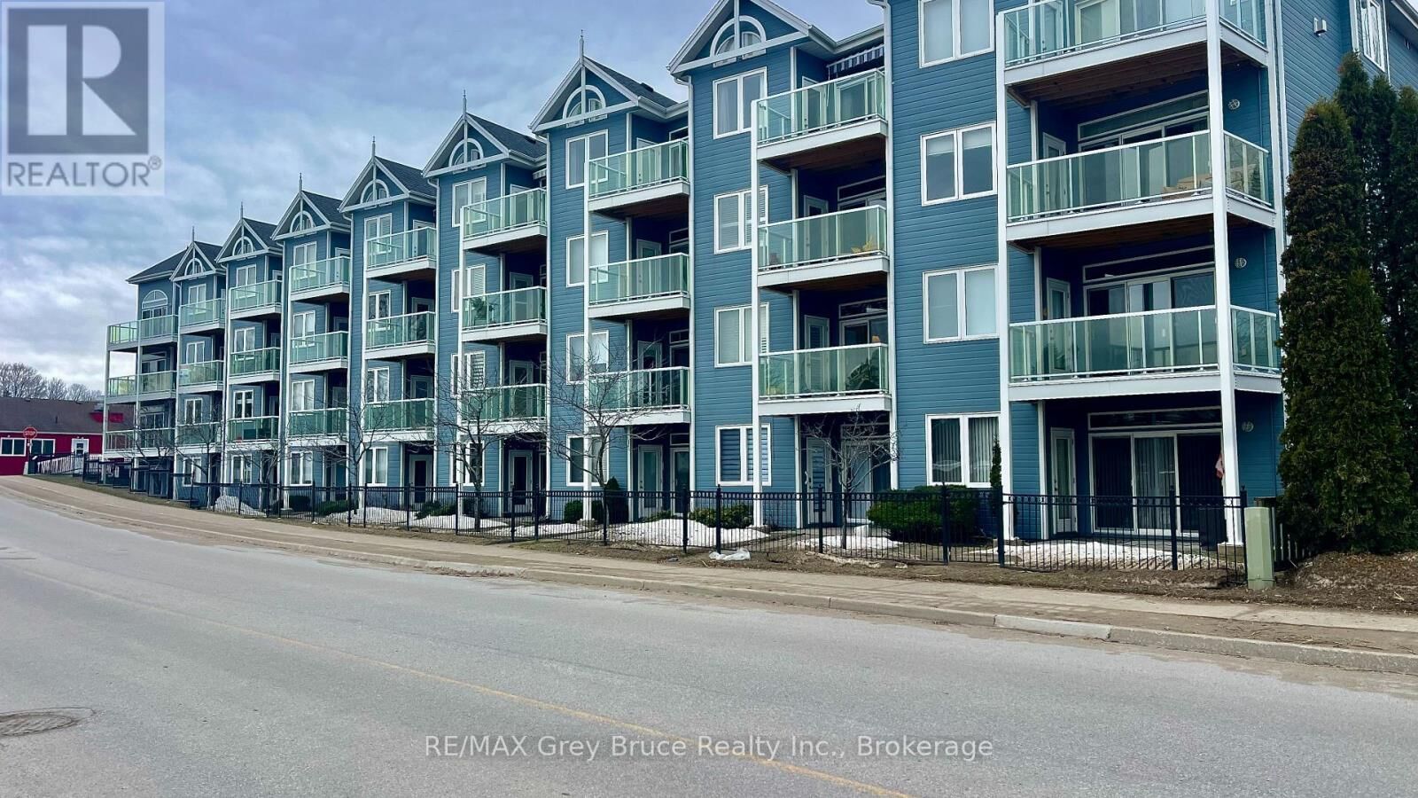 Property Photo:  34 Bayfield Street 308  ON N4L 1Y2 