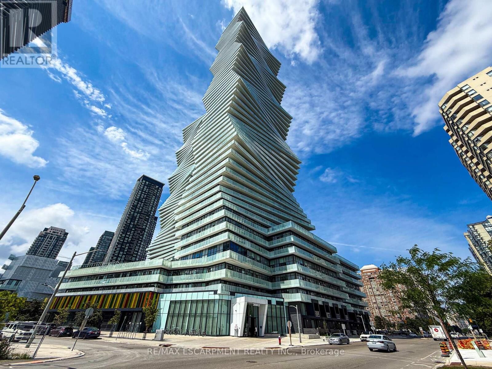 Property Photo:  3883 Quartz Road 3413  ON L5B 0M4 