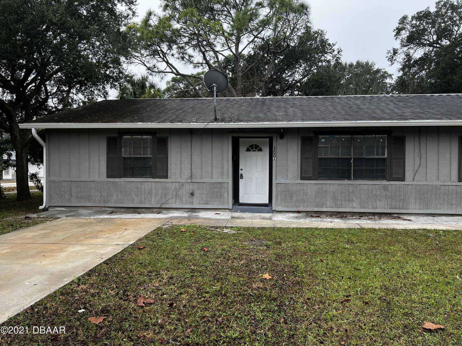 Property Photo:  300 Hopkins Avenue A  FL 32117 