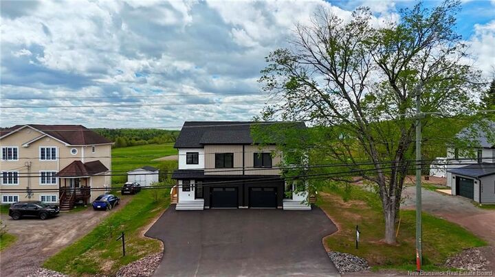 1024 Elmwood Drive — photo 1