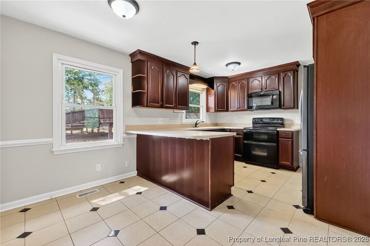 Property Photo:  907 Dandridge Drive  NC 28303 