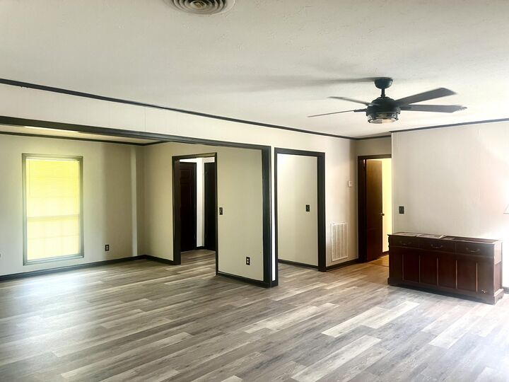 Property Photo:  824 Skylark Dr  MS 39702 