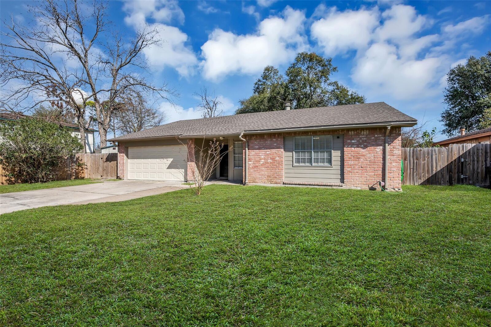 Property Photo:  11862 Morning Dew Lane  TX 77067 