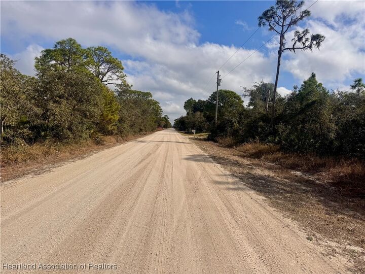 Property Photo:  2108 Queen Avenue  FL 33875 