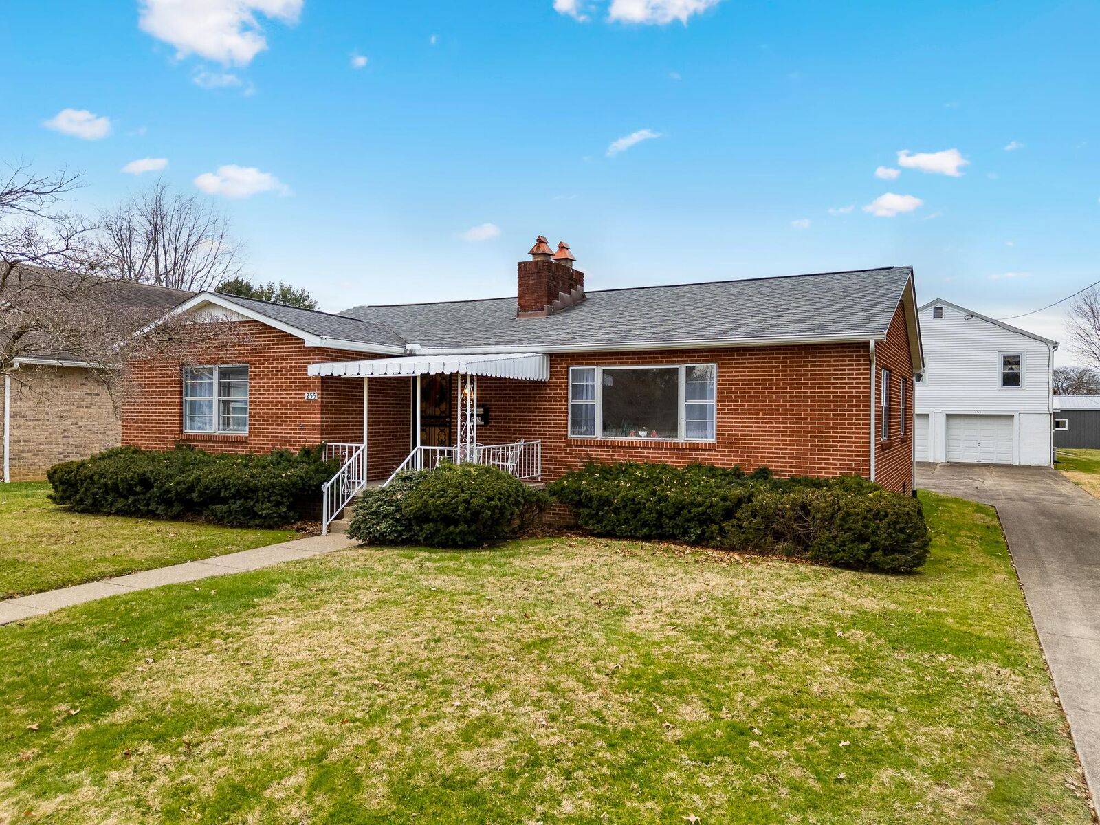 Property Photo: 255 &Amp 253 Locust Street WV 25705