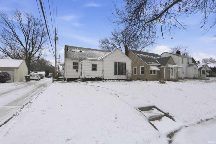 Property Photo:  3919 Gaywood Drive  IN 46806-1872 