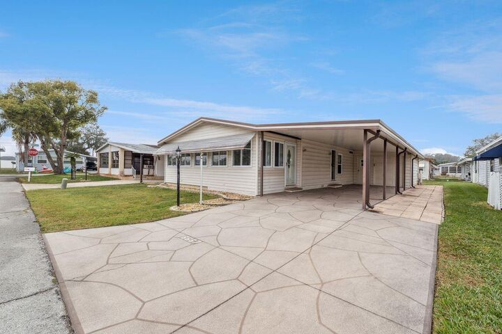 Property Photo: 6667 Briarhill Drive NE FL 33881