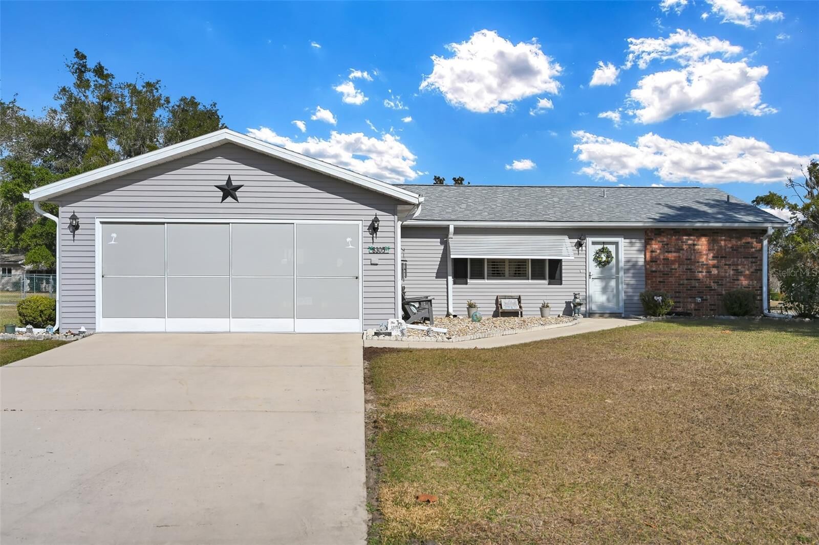 Property Photo:  8305 SW 107th Place  FL 34481 