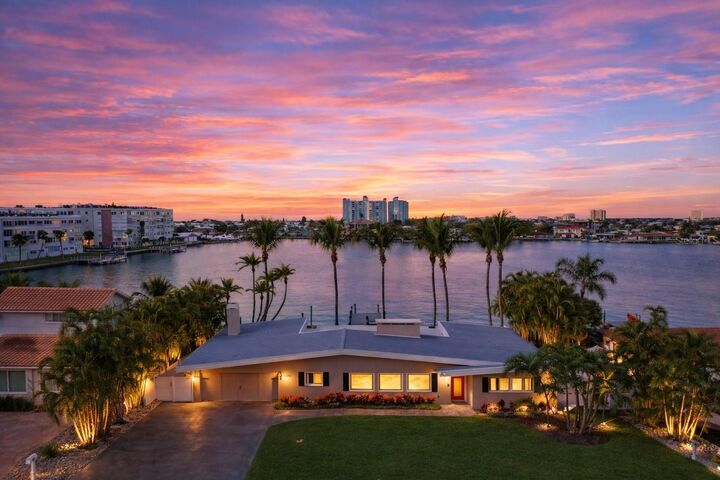 Property Photo:  225 55th Avenue  FL 33706 