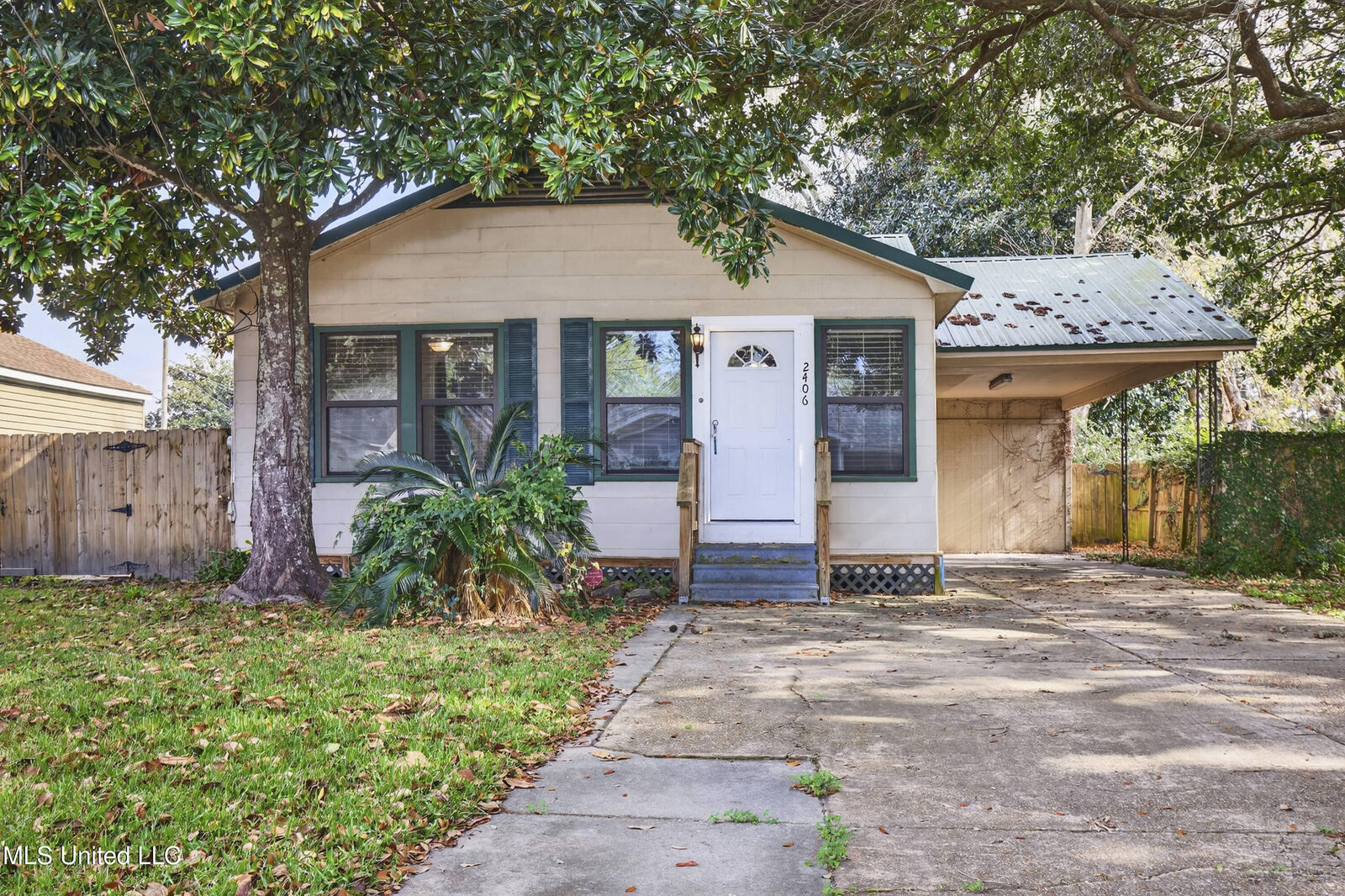 Property Photo:  2406 8th Street  MS 39567 