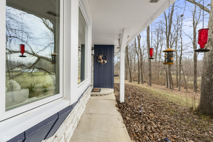 Property Photo:  2579 E 400 N  IN 46184 