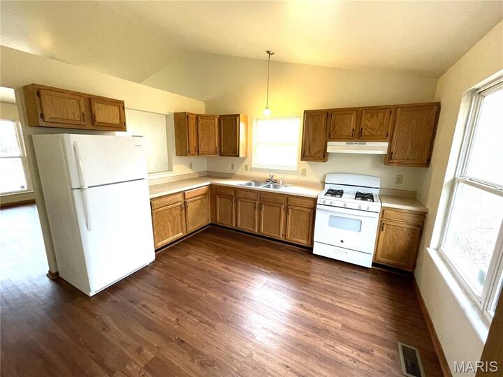 Property Photo:  711 Silver Street  IL 62002 