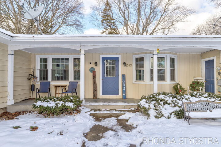 Property Photo: 1583 Jerome Street MI 49423