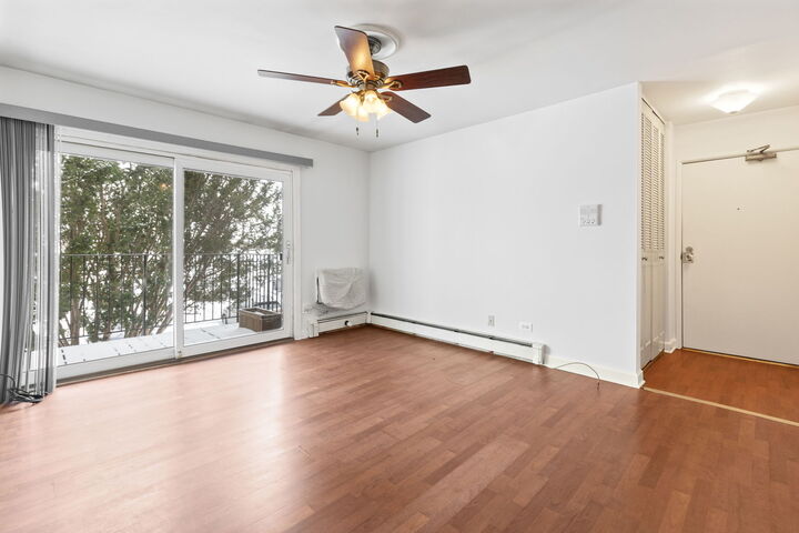 Property Photo:  1493 N Winslowe Drive 204  IL 60074 