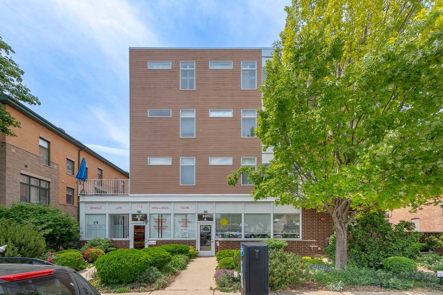 Property Photo:  915 S Oak Park Avenue 1B  IL 60304 