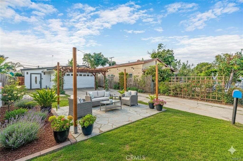 Property Photo:  12029 2nd Avenue  CA 90262 