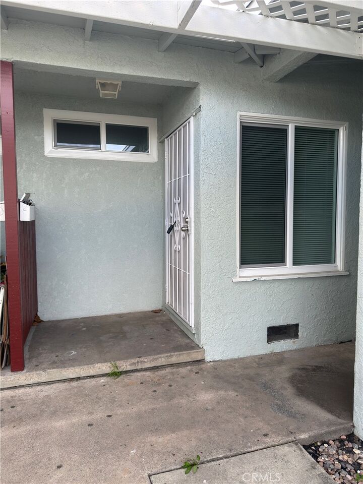 Property Photo:  628 N Olive C  CA 92805 