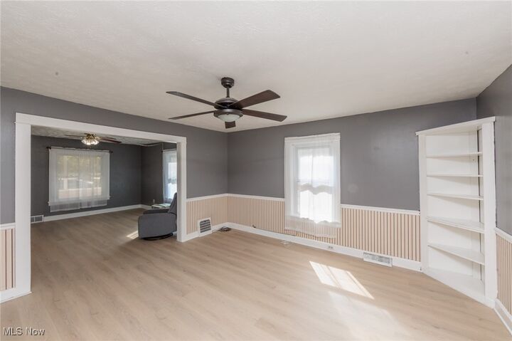 Property Photo:  886 Archer Road  OH 44146 