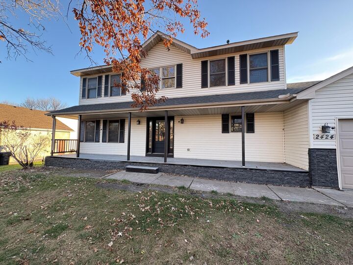 Property Photo: 2424 Briar Oakes Boulevard MN 55362