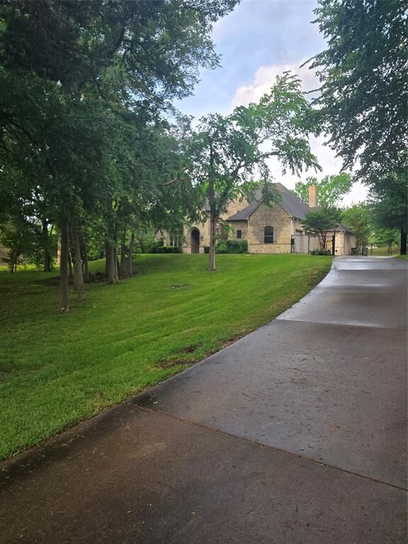 Property Photo:  4541 Stonewood Circle  TX 76065 