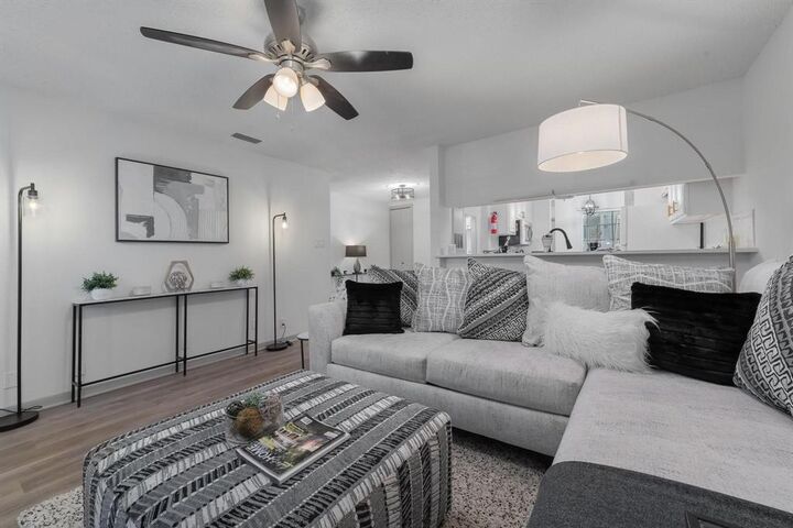 Property Photo:  5981 Arapaho Road 305  TX 75248 