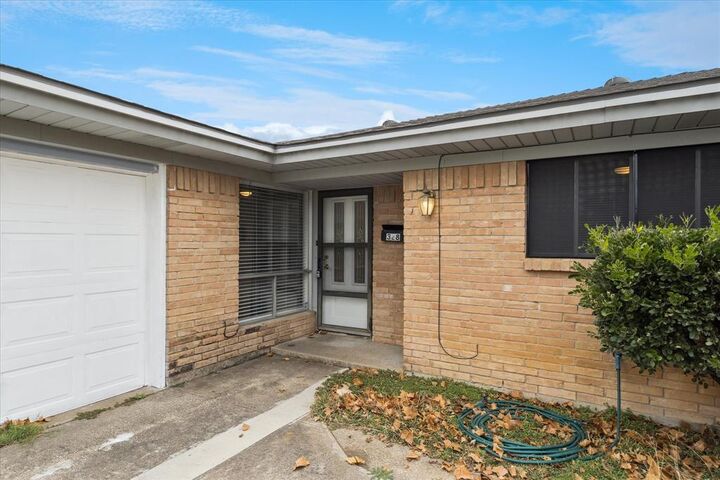 Property Photo:  328 Heirloom Drive  TX 76134 