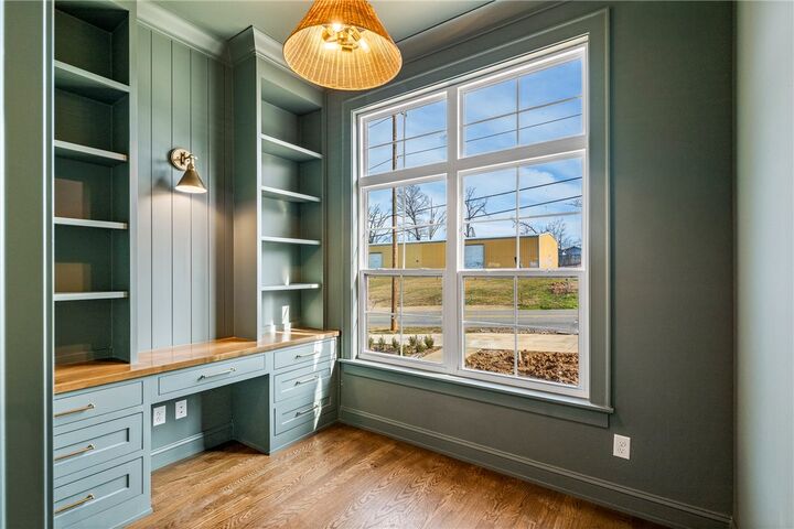 Property Photo: 1037 NW A Street AR 72712