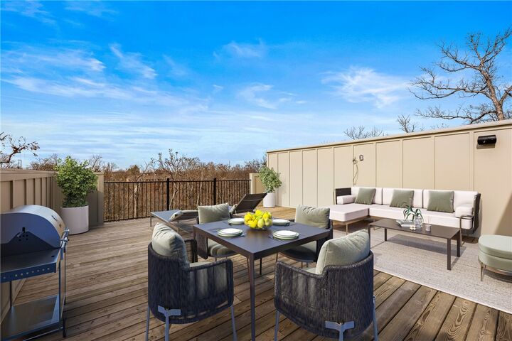 Property Photo:  1037 NW A Street  AR 72712 