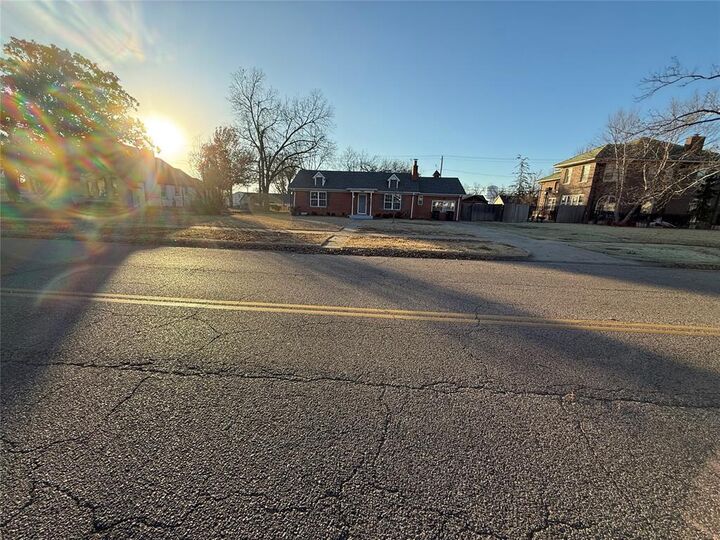 Property Photo:  1908 N Bdwy Avenue  OK 74804 