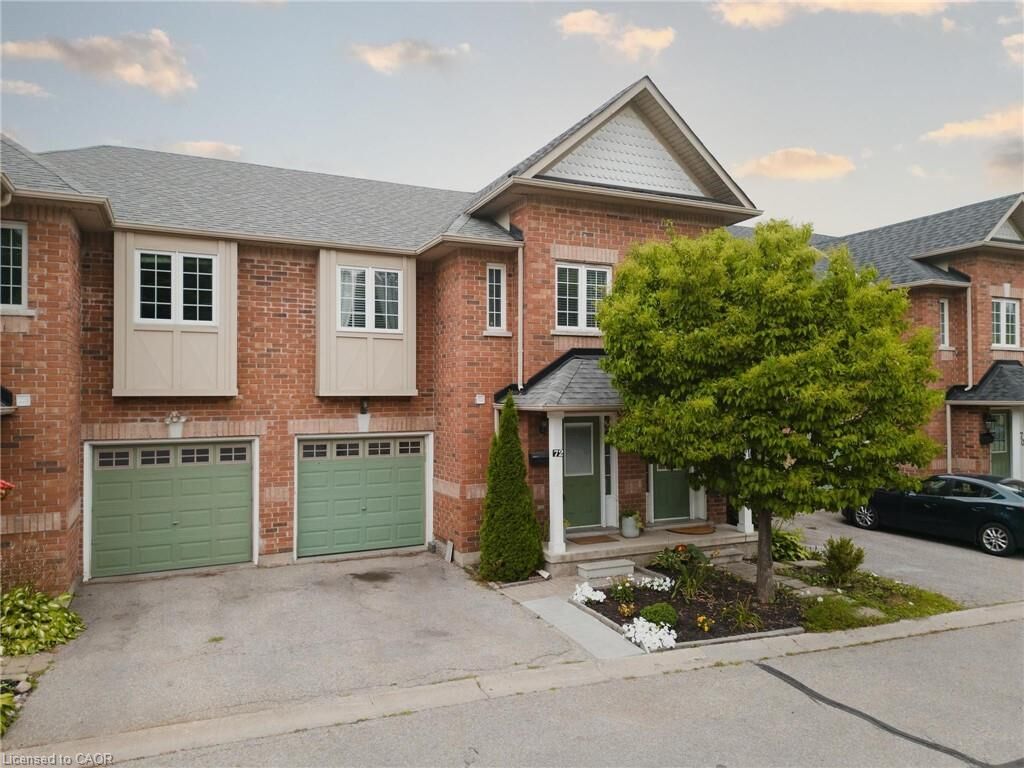 Property Photo:  250 Ainslie Street S 72  ON N1R 8P8 