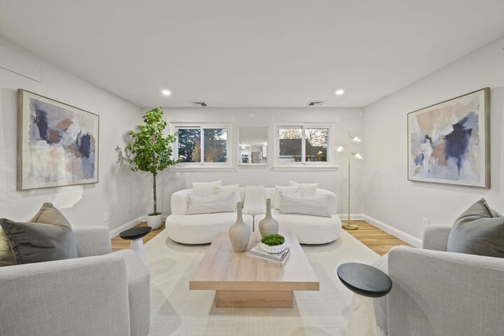 Property Photo: 52 Heatherland Rd MA 02461