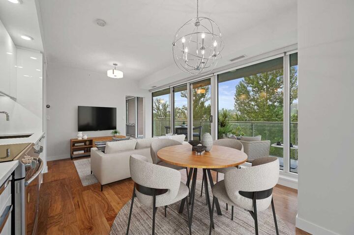 Property Photo:  1234 5 Avenue NW 2402  AB T2N 0R9 