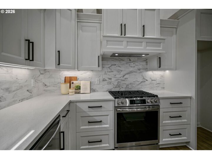 Property Photo:  6663 Naomi Danielle St SE  OR 97306 