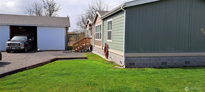 Property Photo:  765 SW Chehalis  WA 98532 