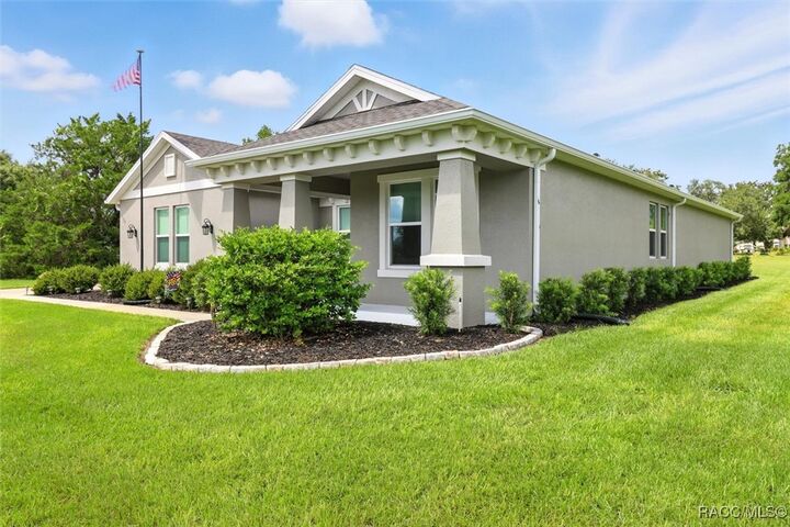 Property Photo:  1136 N Cherry Pop Drive  FL 34442 