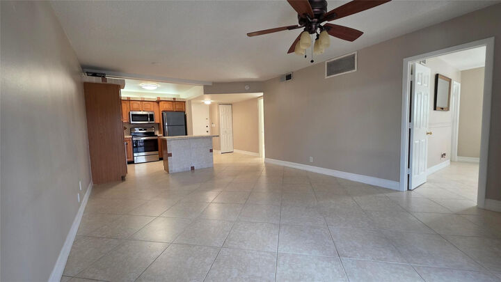 Property Photo: 253 S Cypress Road 225 FL 33060