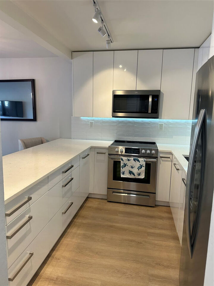 Property Photo:  3821 Environ Boulevard 110  FL 33319 