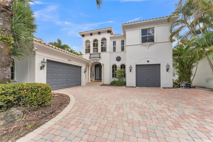 Property Photo: 16267 Bristol Pointe Drive FL 33446