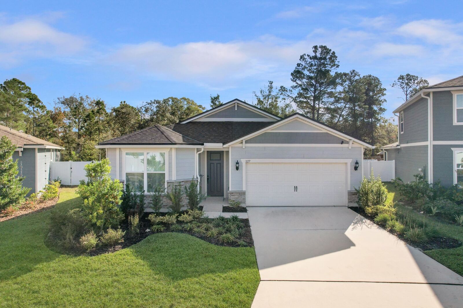 Property Photo: 127 Shell Creek Ct FL 32086