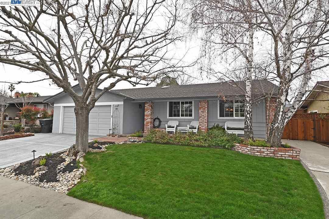 Property Photo: 5595 San Antonio Street CA 94566