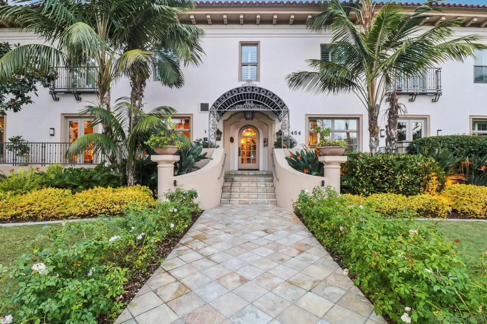 Property Photo:  464 Prospect St 101  CA 92037 