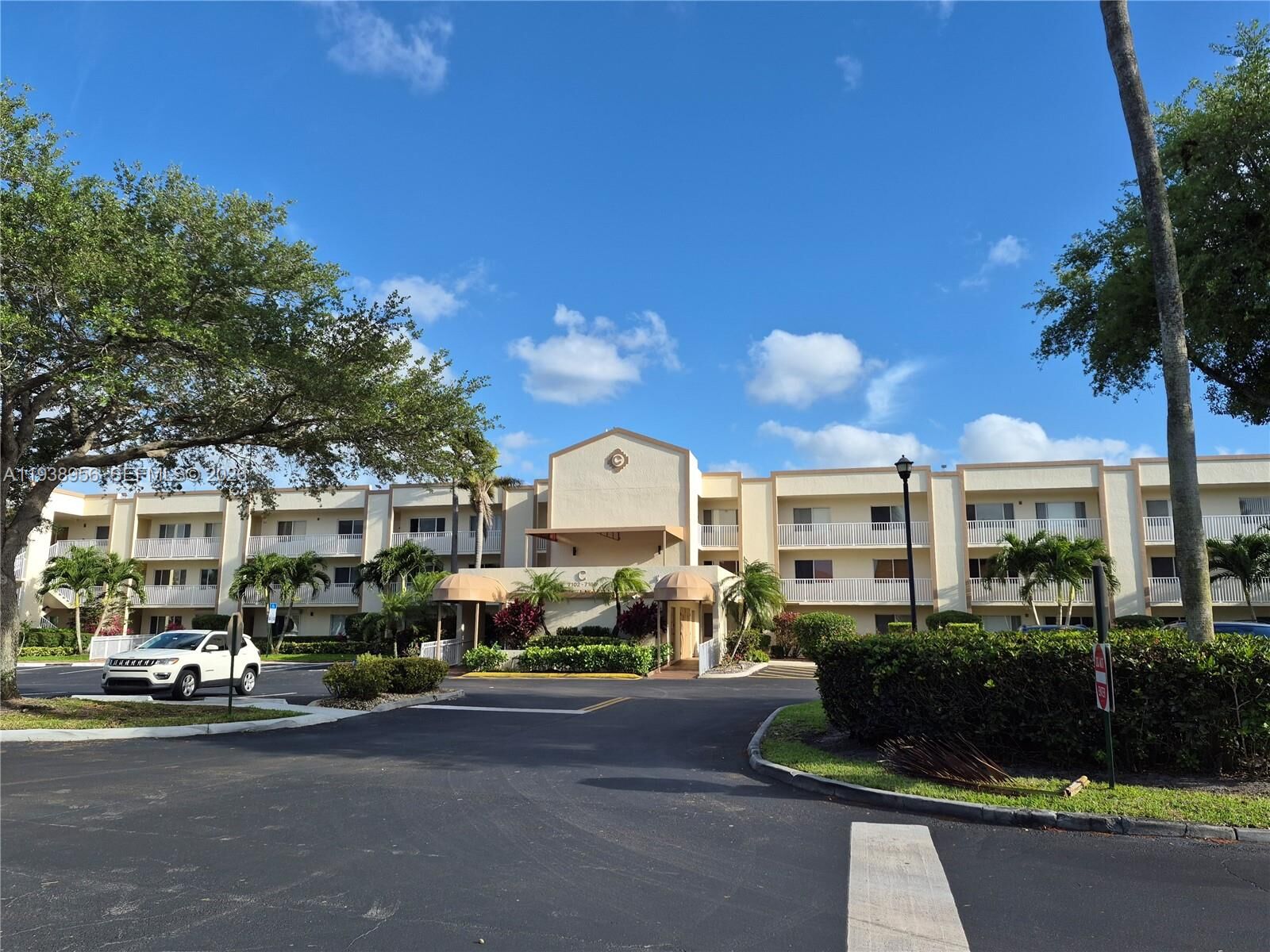 Property Photo:  7120 S Devon Dr 110  FL 33321 