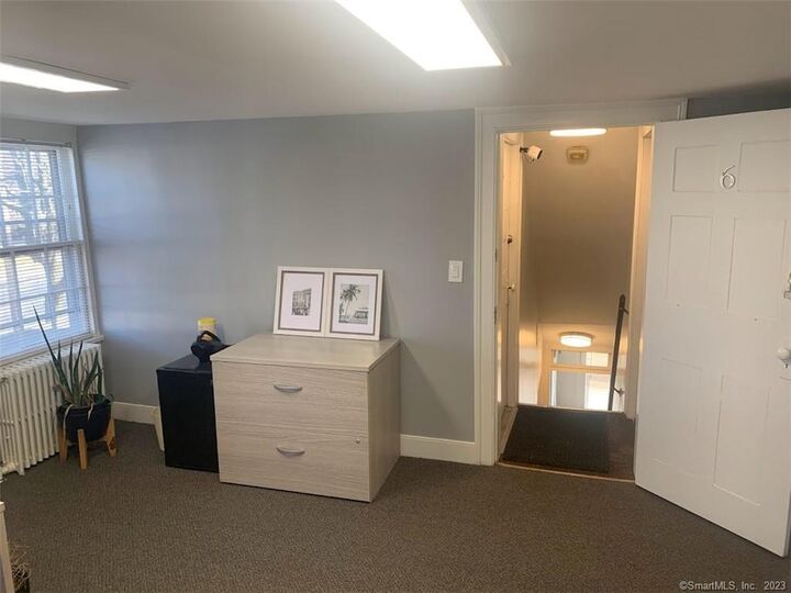 Property Photo:  168 East Avenue 6  CT 06851 