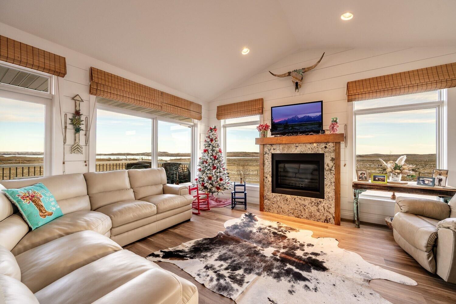 Property Photo:  105 Lake Desmet Road  WY 82834 